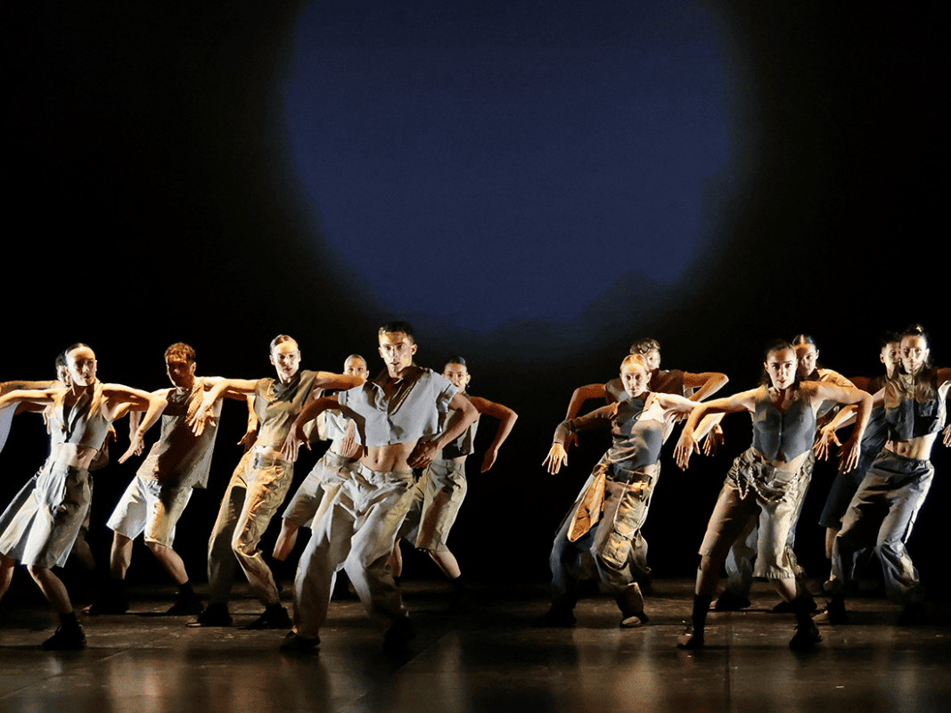 Synchronicité / Works / Turning Burning / The Fugue